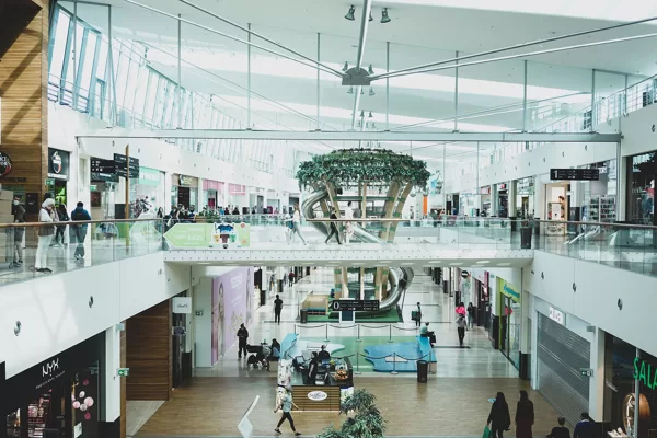 (c) Donau Zentrum